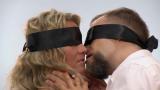 Vaativa Kiss Bang Love -sinkku torjuu suutelukumppanit: kelpaako Kristiinalle kukaan?