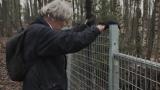 Kati, 67, rakensi omin käsin kivilinnan keskelle Helsinkiä – viranomaiset sulkivat vaarallisena pitämänsä rakennelman