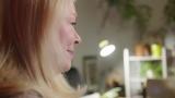8 - Taiteilijaelämää