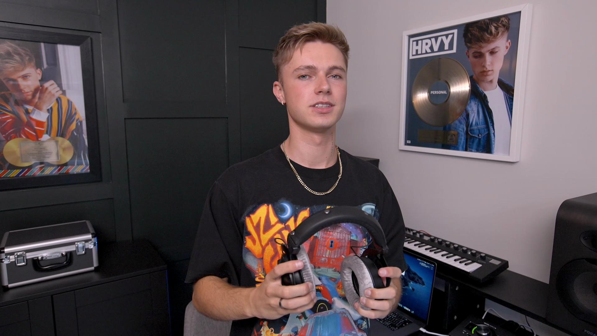 MTV Cribs International • Kausi 2 • 4 HRVY and Sideman Ruutu