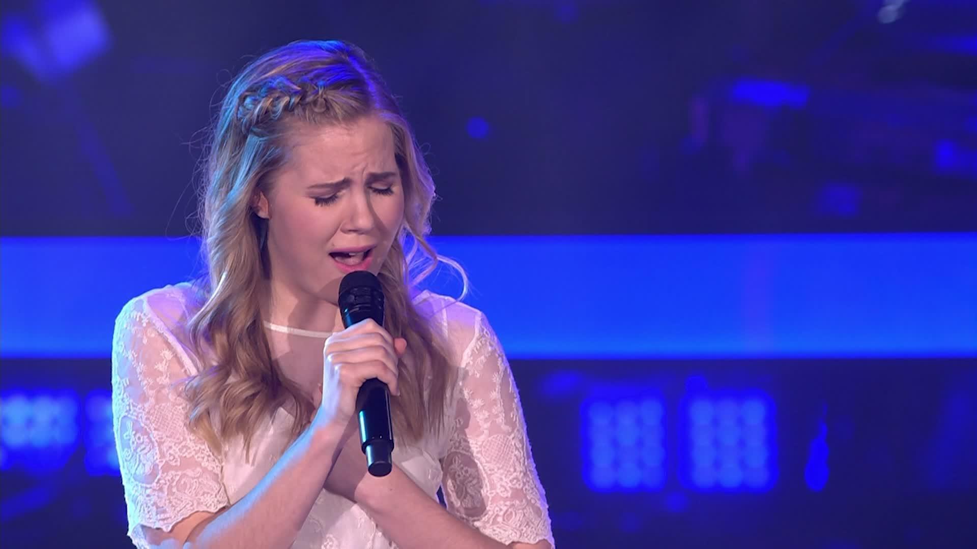 Aada Adaya – Black Is the Colour