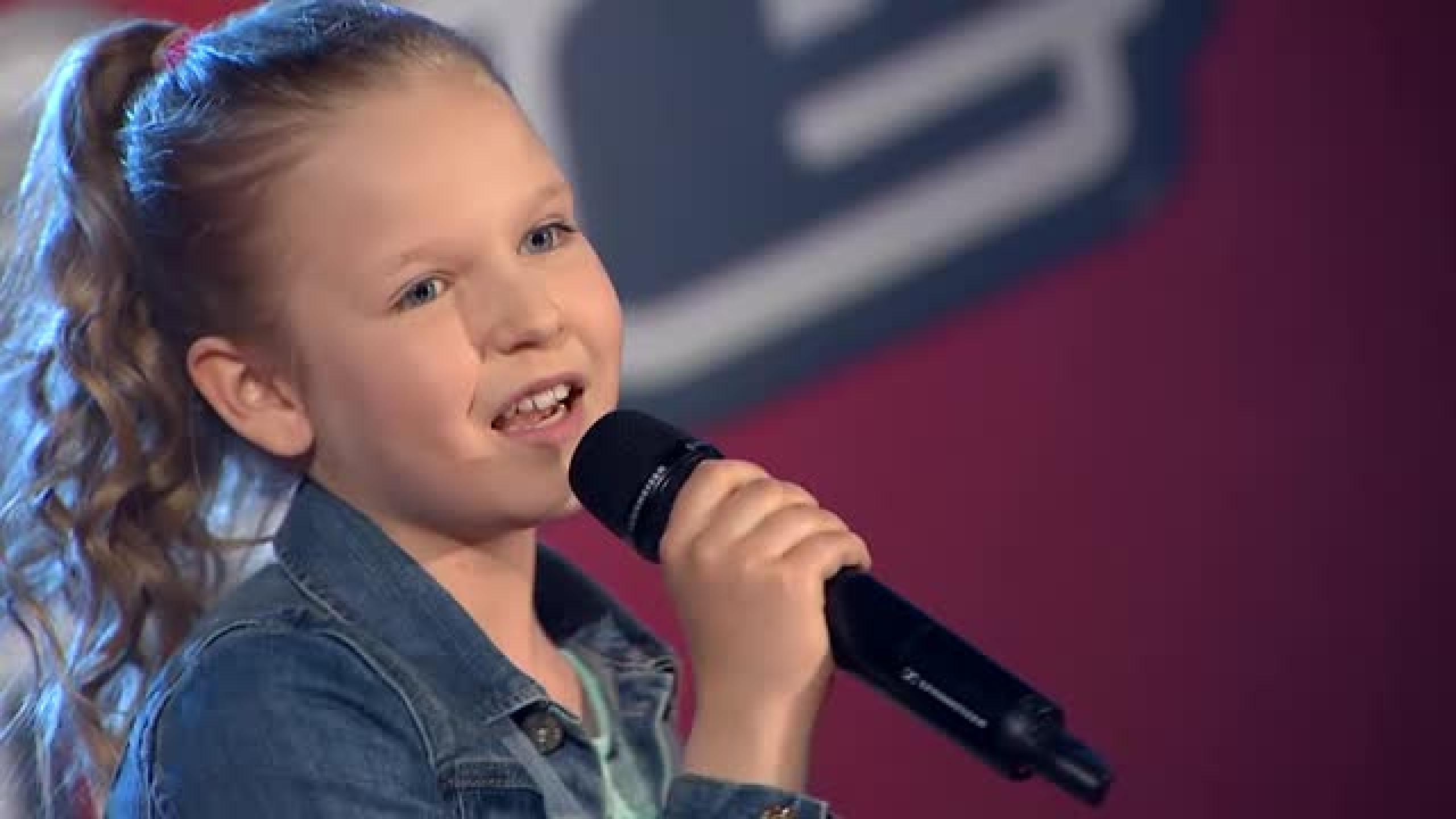 Tästä on The Voice Kidsissä kyse! Helmi Hollström ja Thank You For The  Music | Ruutu