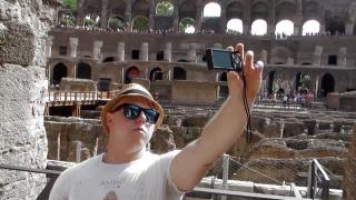 Maskun pojat törmäävät sattumalta Colosseumiin: "Yhtäkkiä edessä oli sellainen karmeen kokoinen rakennus!"
