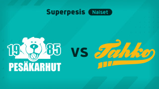 Superpesis, Naiset