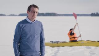 Onko tässä Vuoden uusi talviurheilulaji? Ei sovi hätähousuille