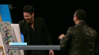 Lauri Tähkä jättää juomat Armanille illan suorassa Arman LIVE -ohjelmassa