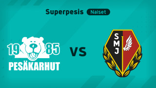 Superpesis, Naiset